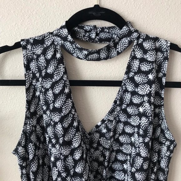 Pineapple Print Tank Top - Picture 3 of 6